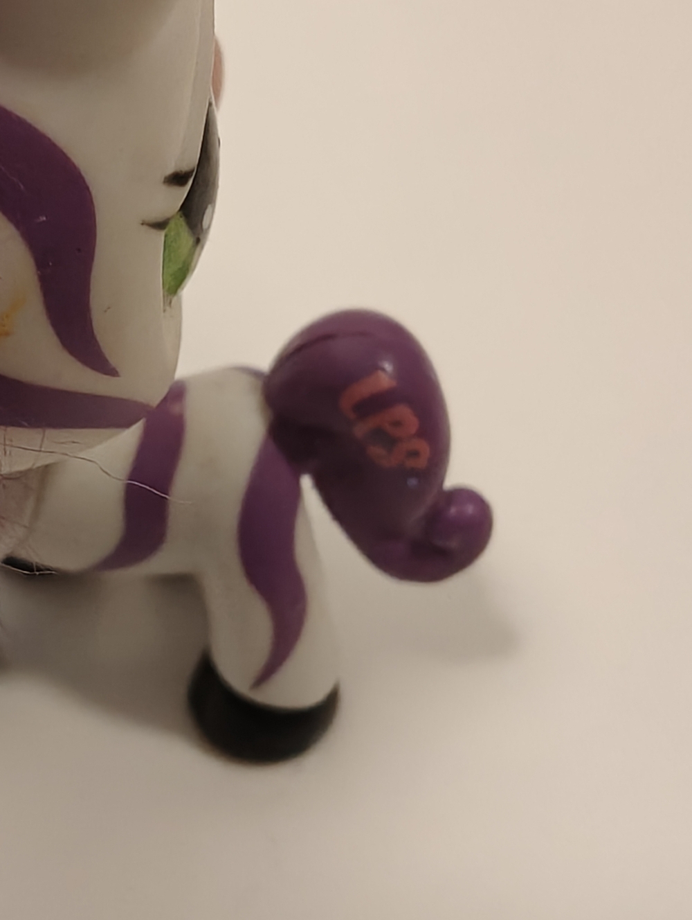 Littlest Pet Shop #2470 "Cutest Pets" purple Zebra With Fuzzy Purple Mane - Picture 3 of 7